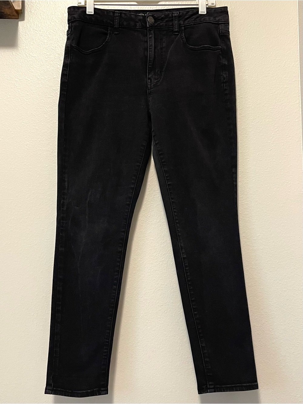 American Eagle Hi-Rise Jegging - Super Super Stretch Black Wash - Size 12 Short - Picture 6 of 9